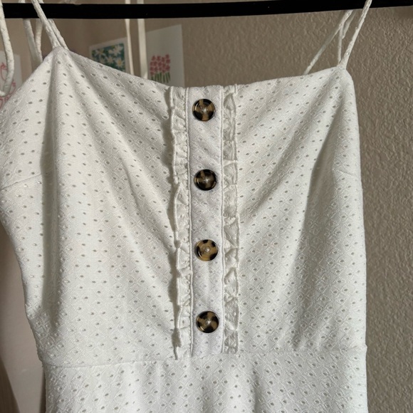 ♡ • Speechless White Dress - Picture 2 of 5